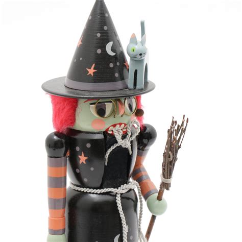 Creating a Spooky Atmosphere with the Nasty Witch Nutcracker